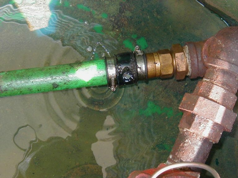 What does a 3 gallon per hour leak look like in a pressurized UST line